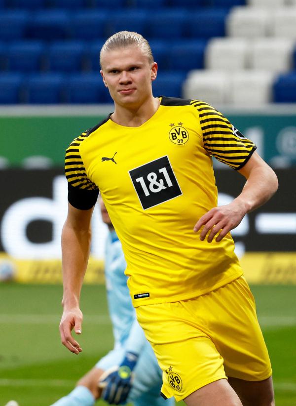 孔帕尼：金玟哉在训练最后阶段感觉到了一点不适